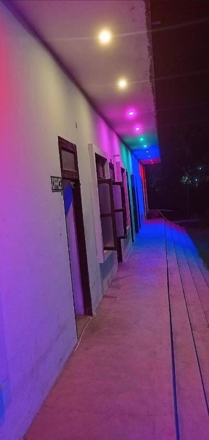 Kamla Guest House Kushinagar Zewnętrze zdjęcie